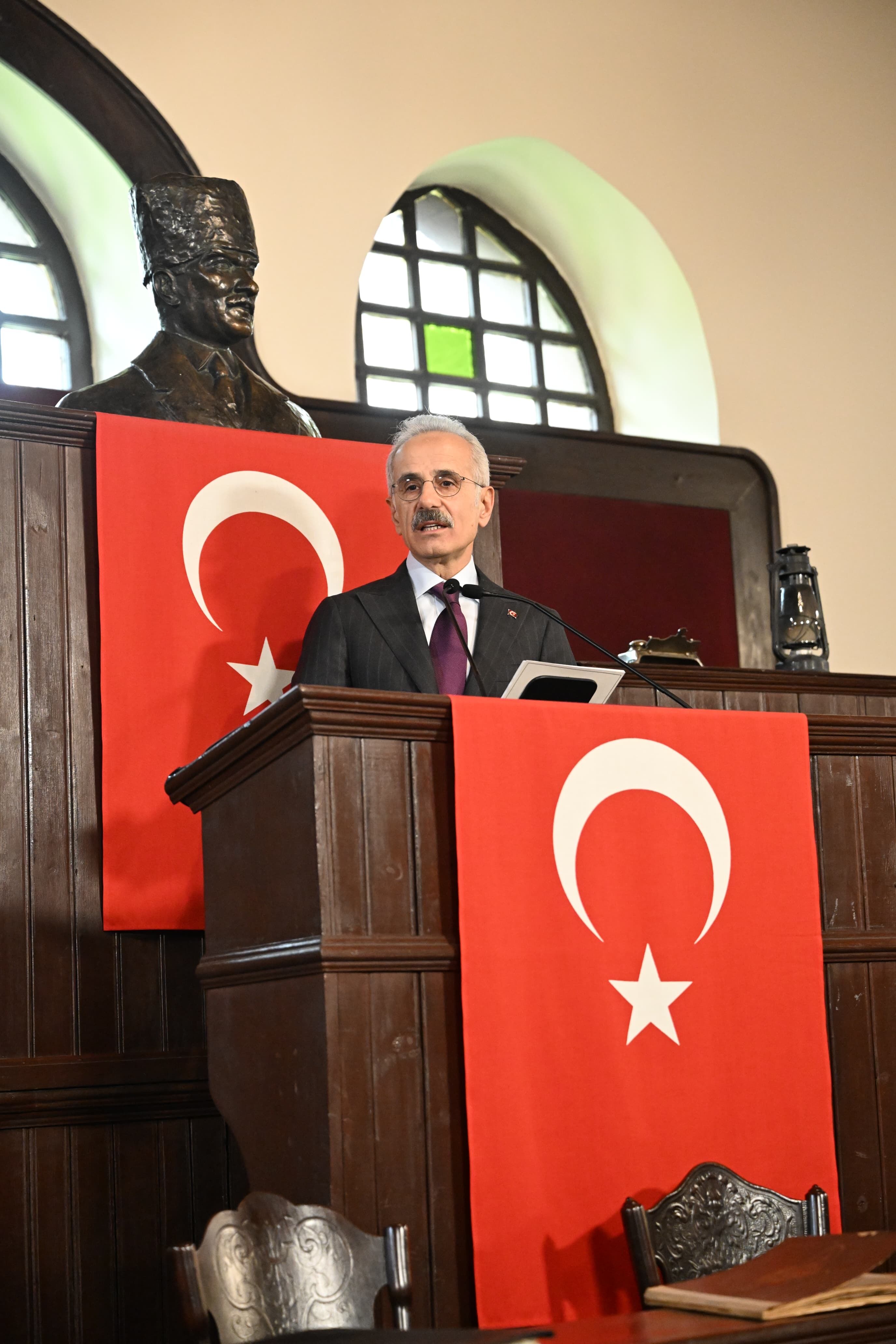 1804E5Eb F6F9 40Ca A841 345318E3514C