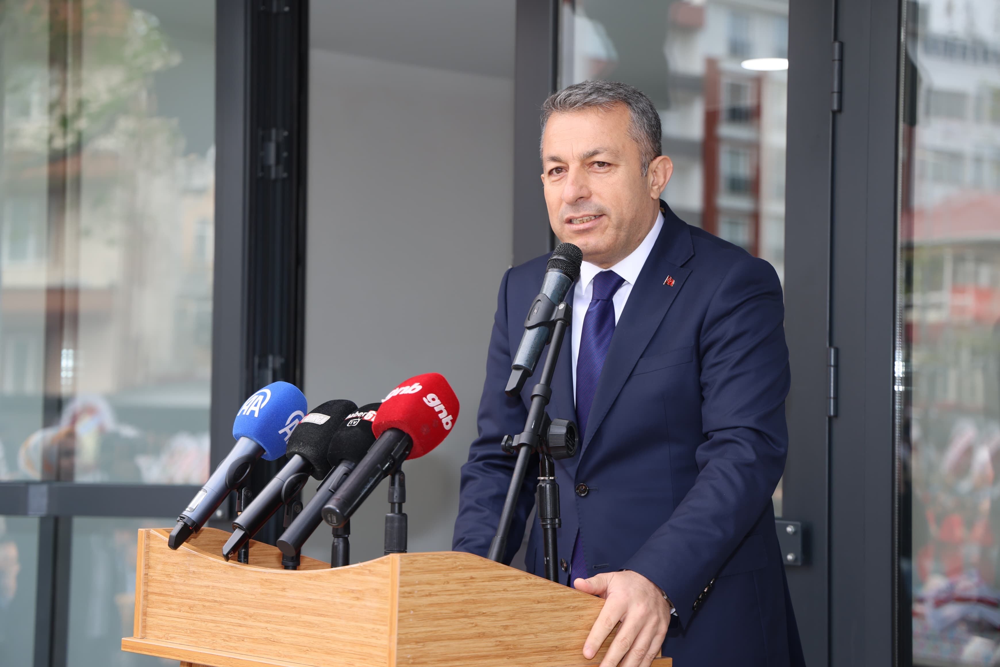 199Cee10 9765 4A8A B54F Fc6Eb6D81194