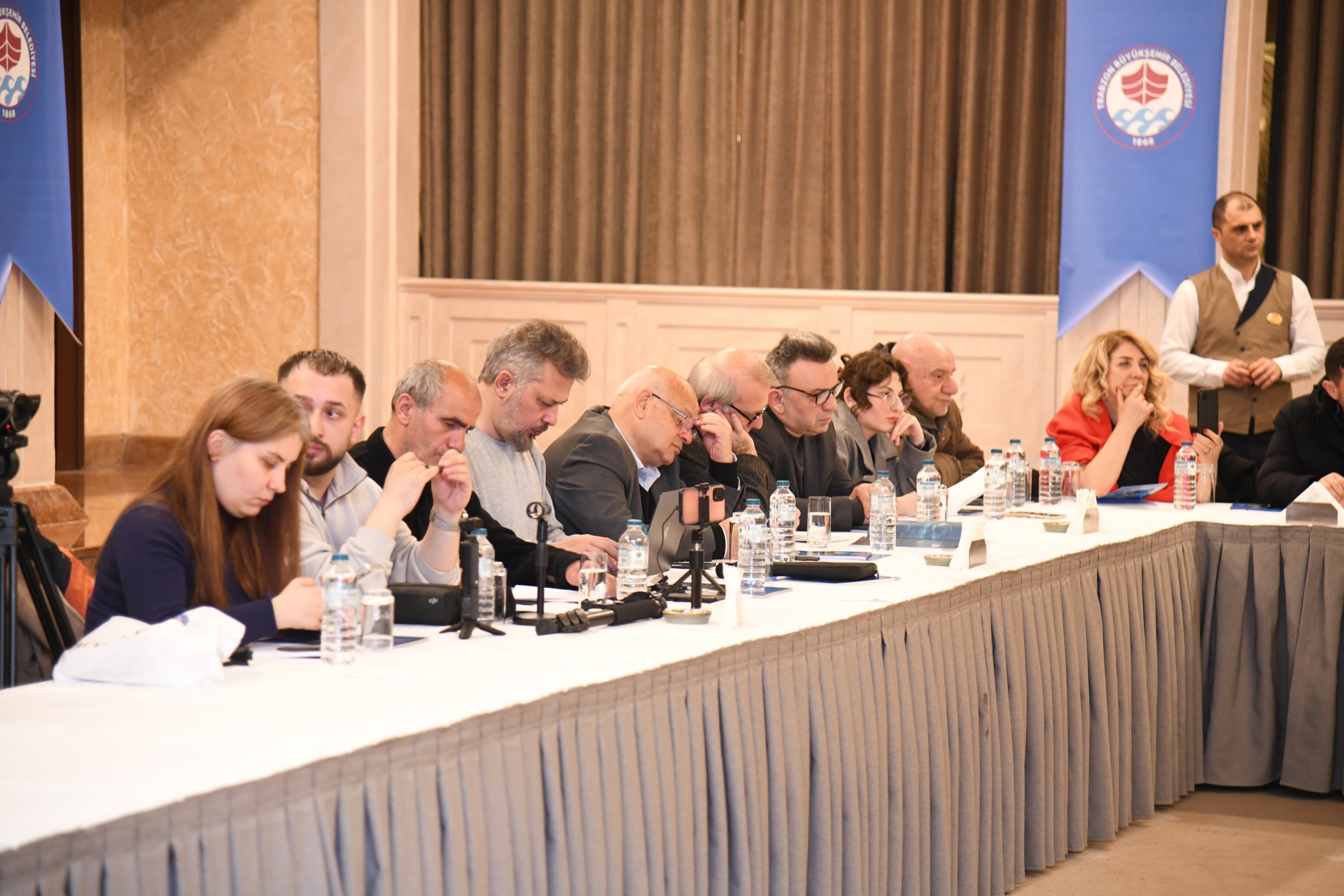 1C98De03 449F 4B13 Ba25 7A88B46Cba94