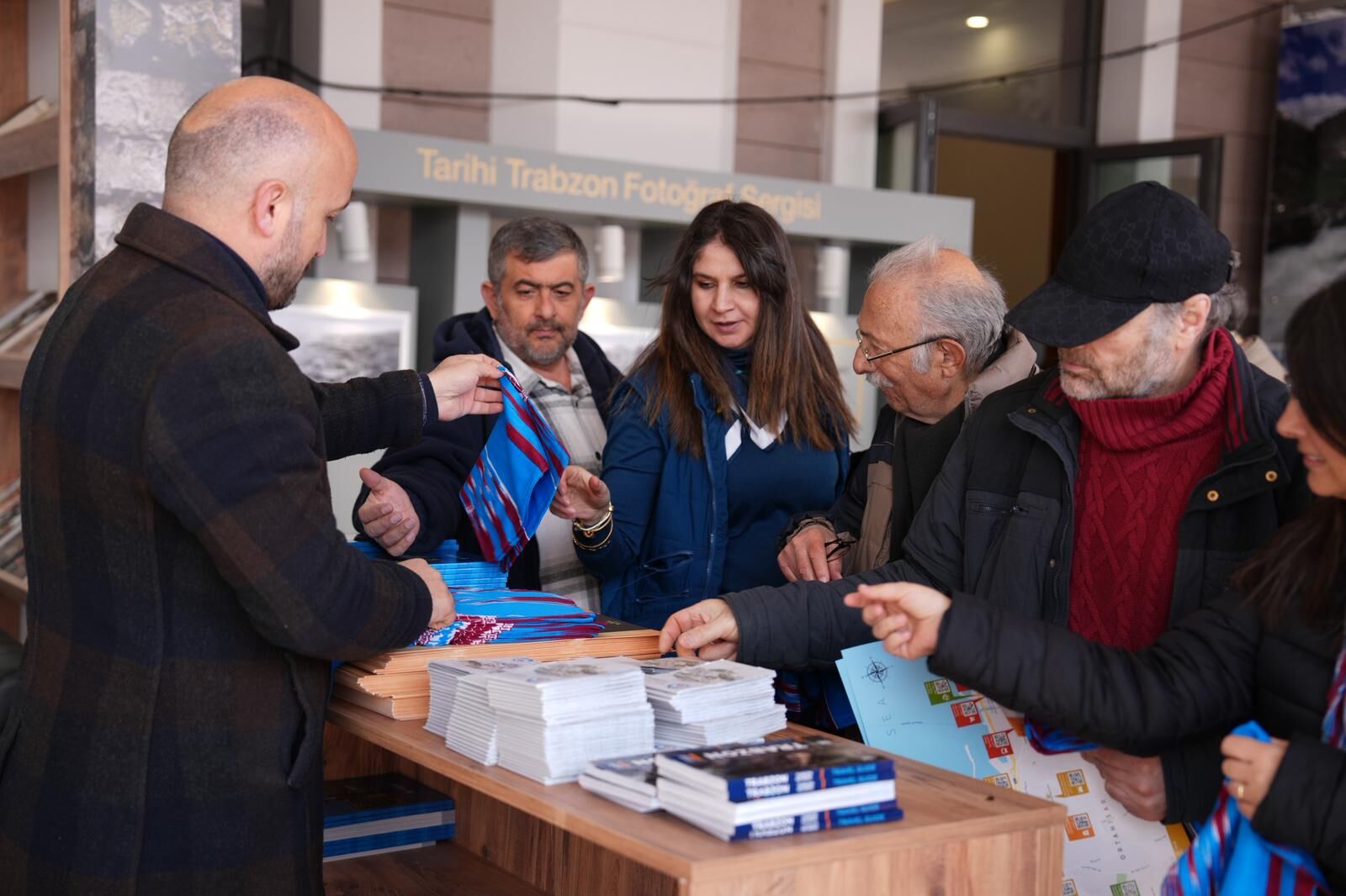 1D4F465A Eea4 45Ef 98D1 9Fdc7Df73Fa6-1