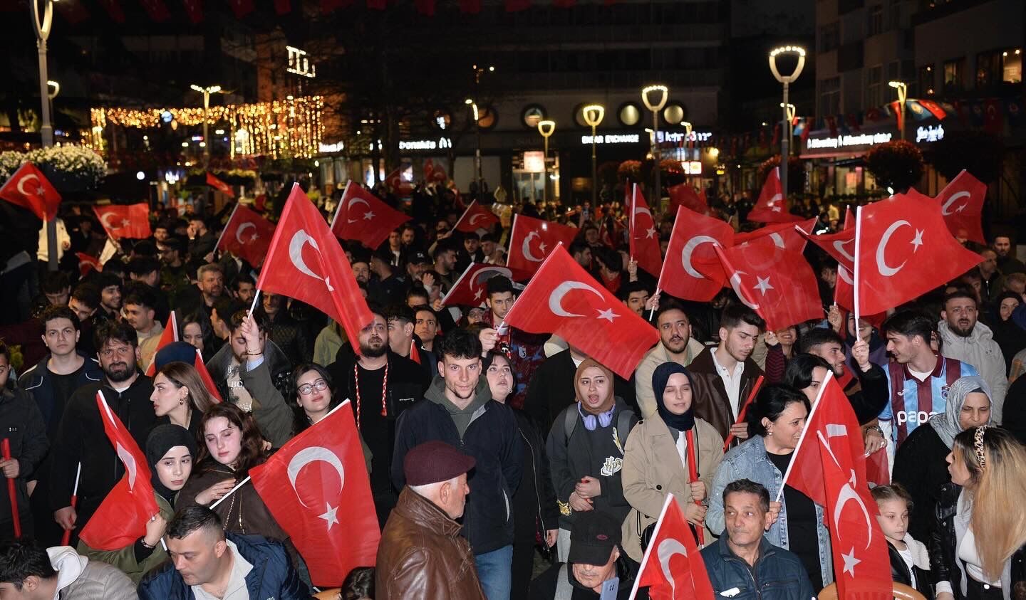 24 A70183 4465 4 D C3 83 D A C323880 A7 F D D