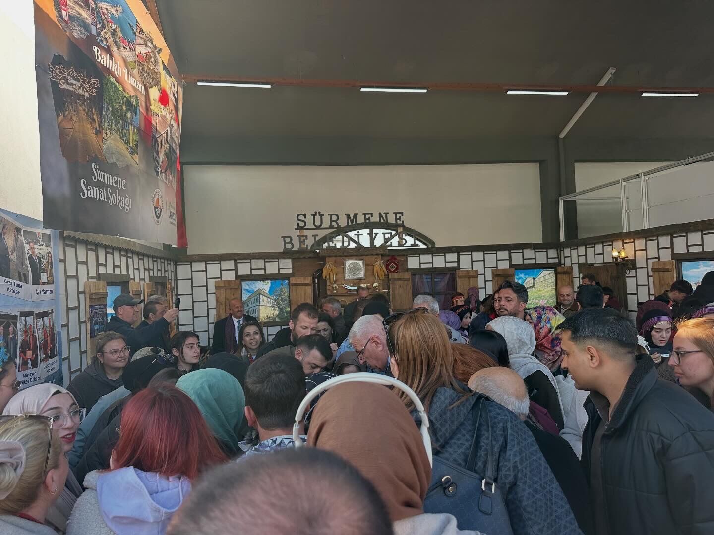 3 A6058 E7 E95 F 4 E3 F A666 5 B1 C02 D219 A4