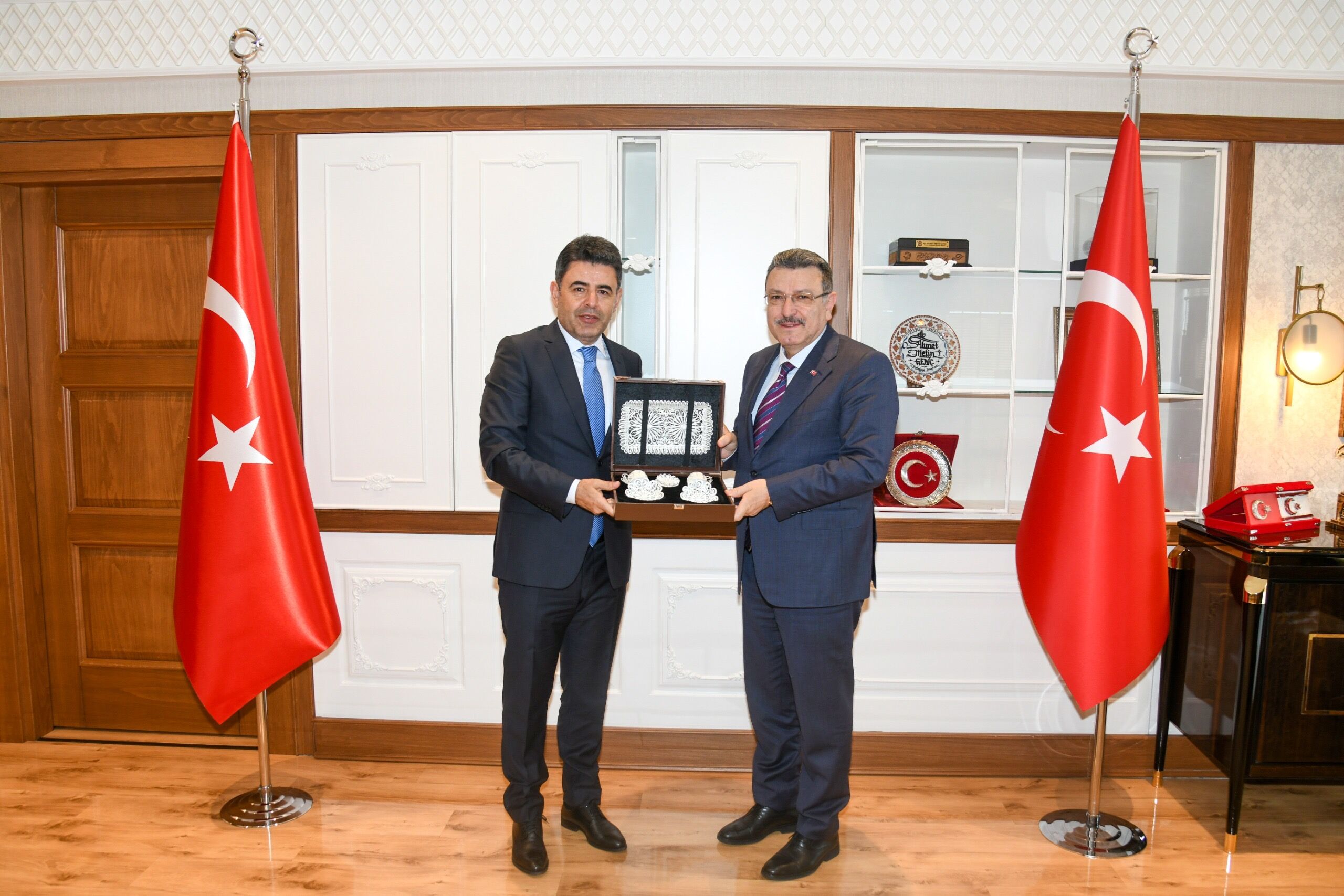 40C2B6Cd 708E 48E6 Beb4 Af62575C7F51