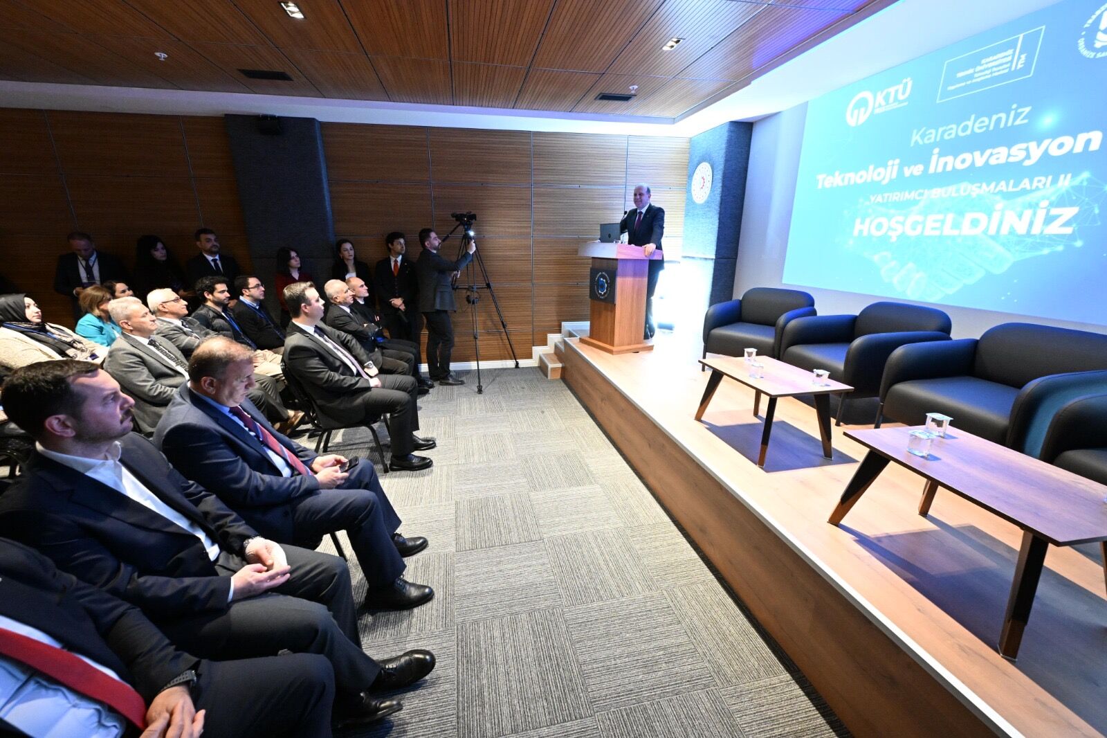 55801625 Ec8A 4Ba1 B4Ad Afa4930B81B4