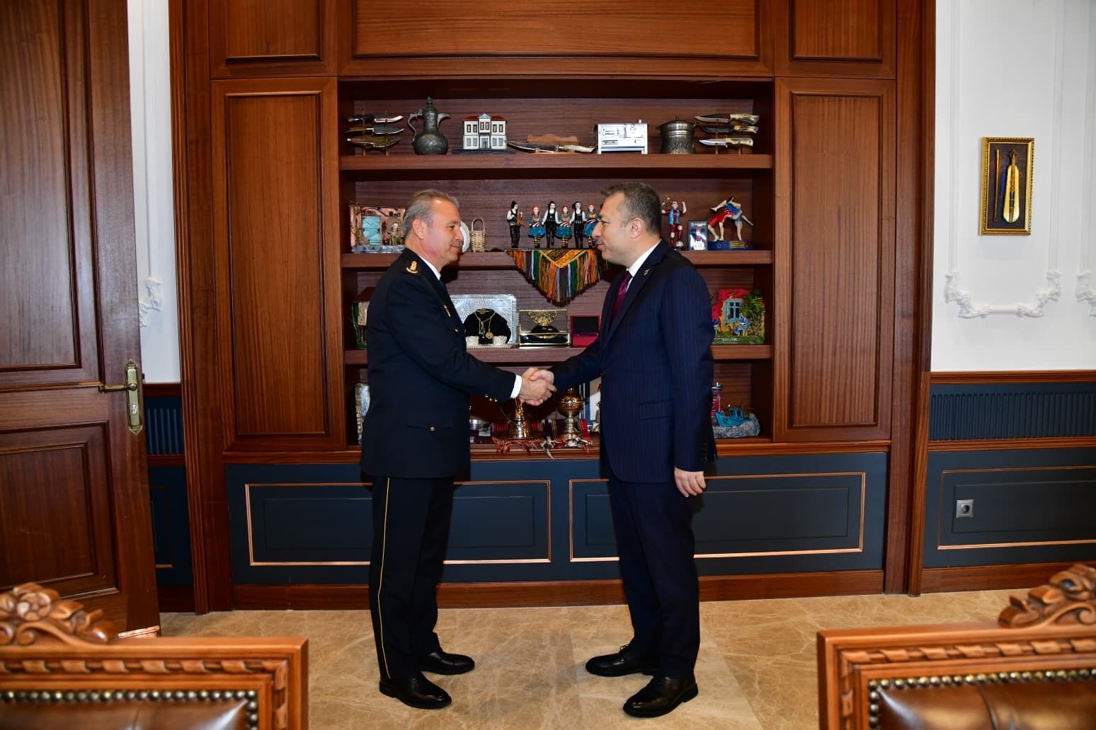 65344267 A9C2 49Dd A04B 893F4D872347