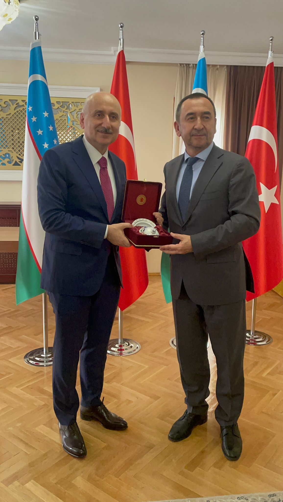 6Af09B3C 383C 4F5A 8132 932E3D6A1E3A