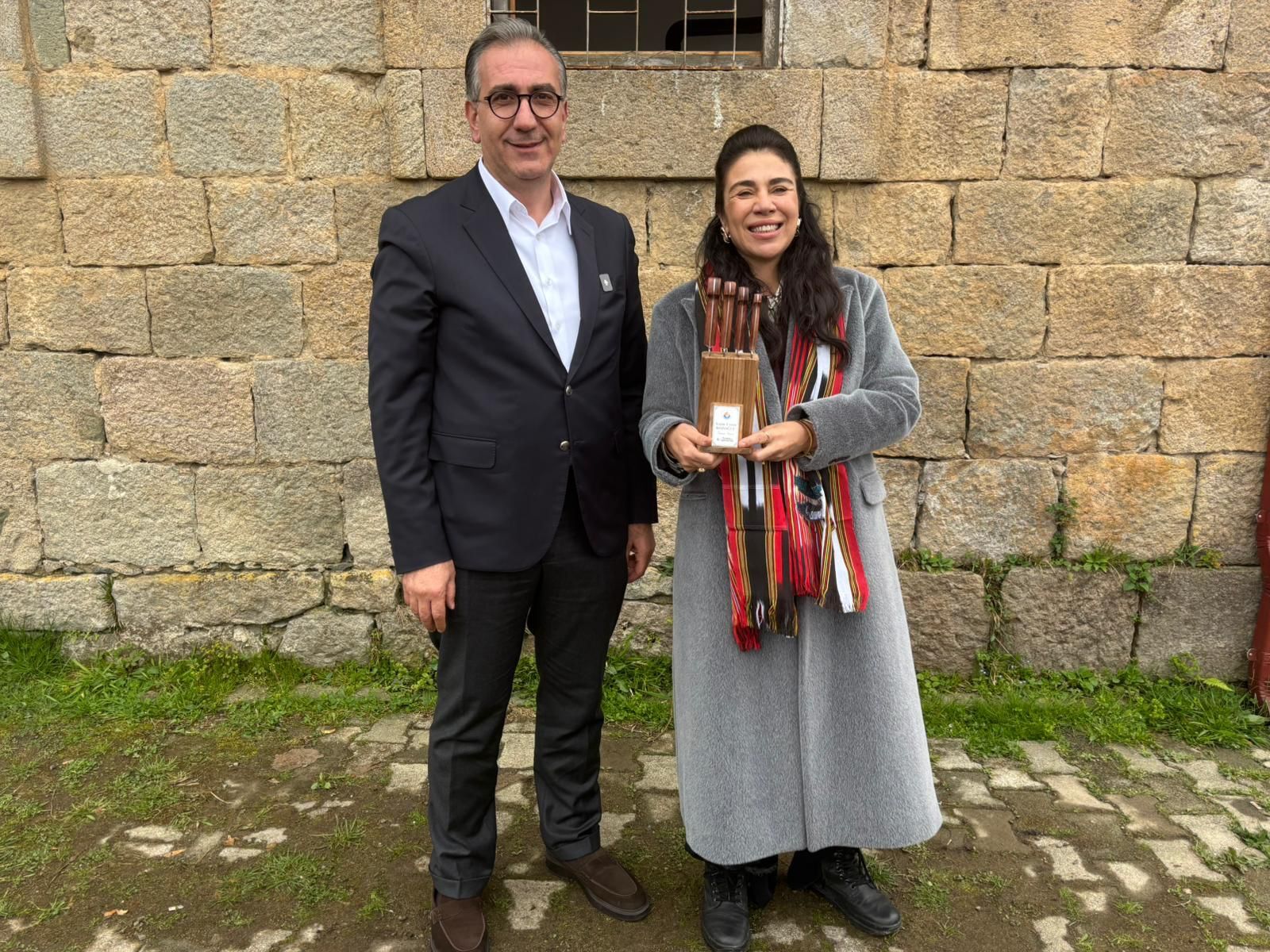 73Aacb32 1Df2 4F0D 9264 2Cc64Bda4F28