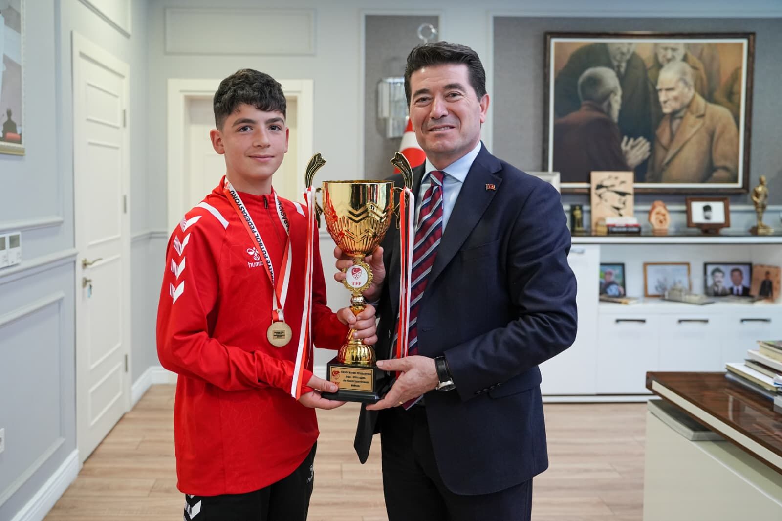 754Ed325 2614 44C0 Aac1 A5517D78B459