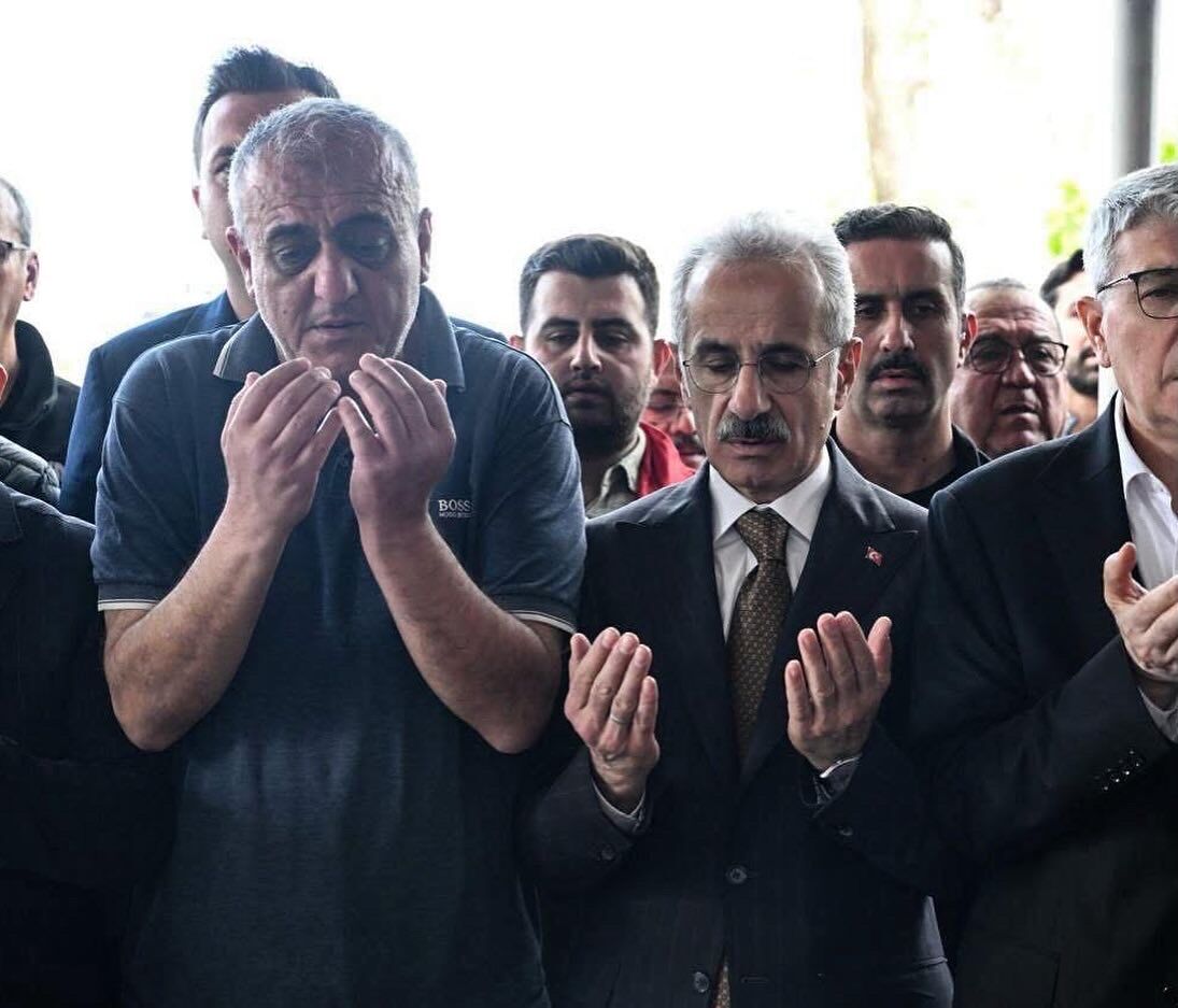 8140 C2 B F E F79 44 B C 9 B3 E D C532332 F F55