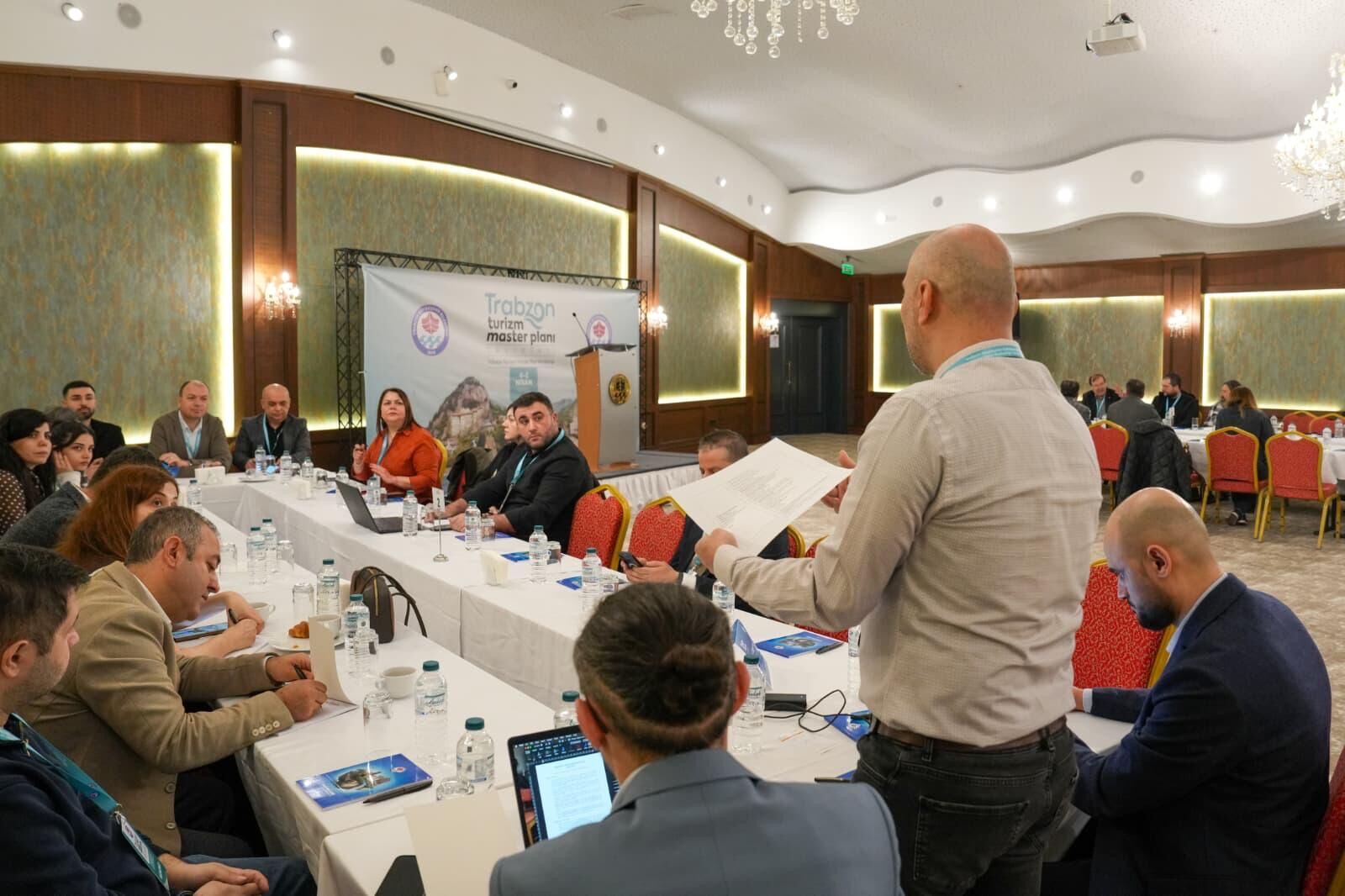 871Bda11 4C18 4B38 875F A1F9006E5596