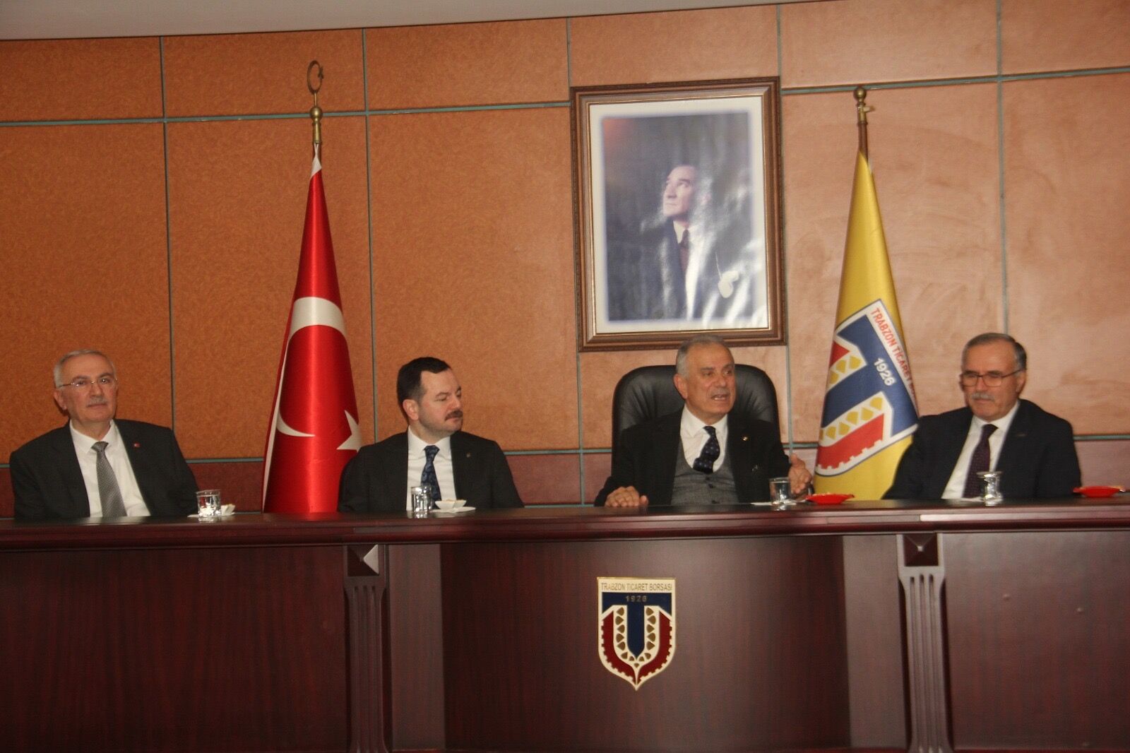 8E535A21 0514 4Dea A3B2 53351Aaf329E