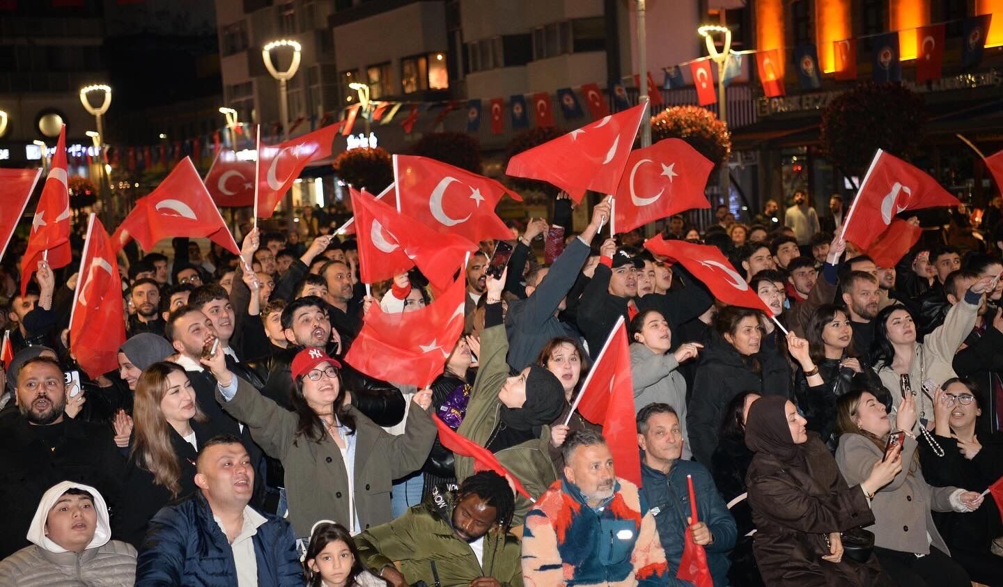 9 A B D E094 3 F69 4 D A4 8980 D31 C A9851 E98