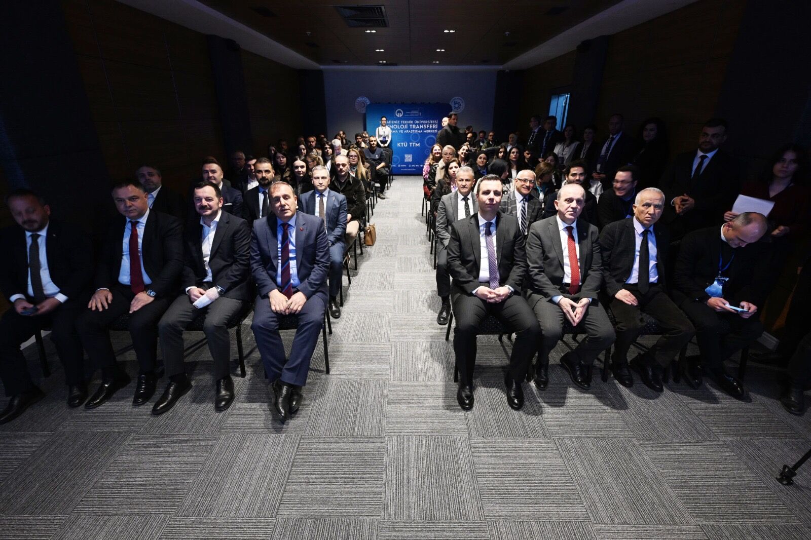 95Beda40 62B9 4869 90B2 F428A360A766