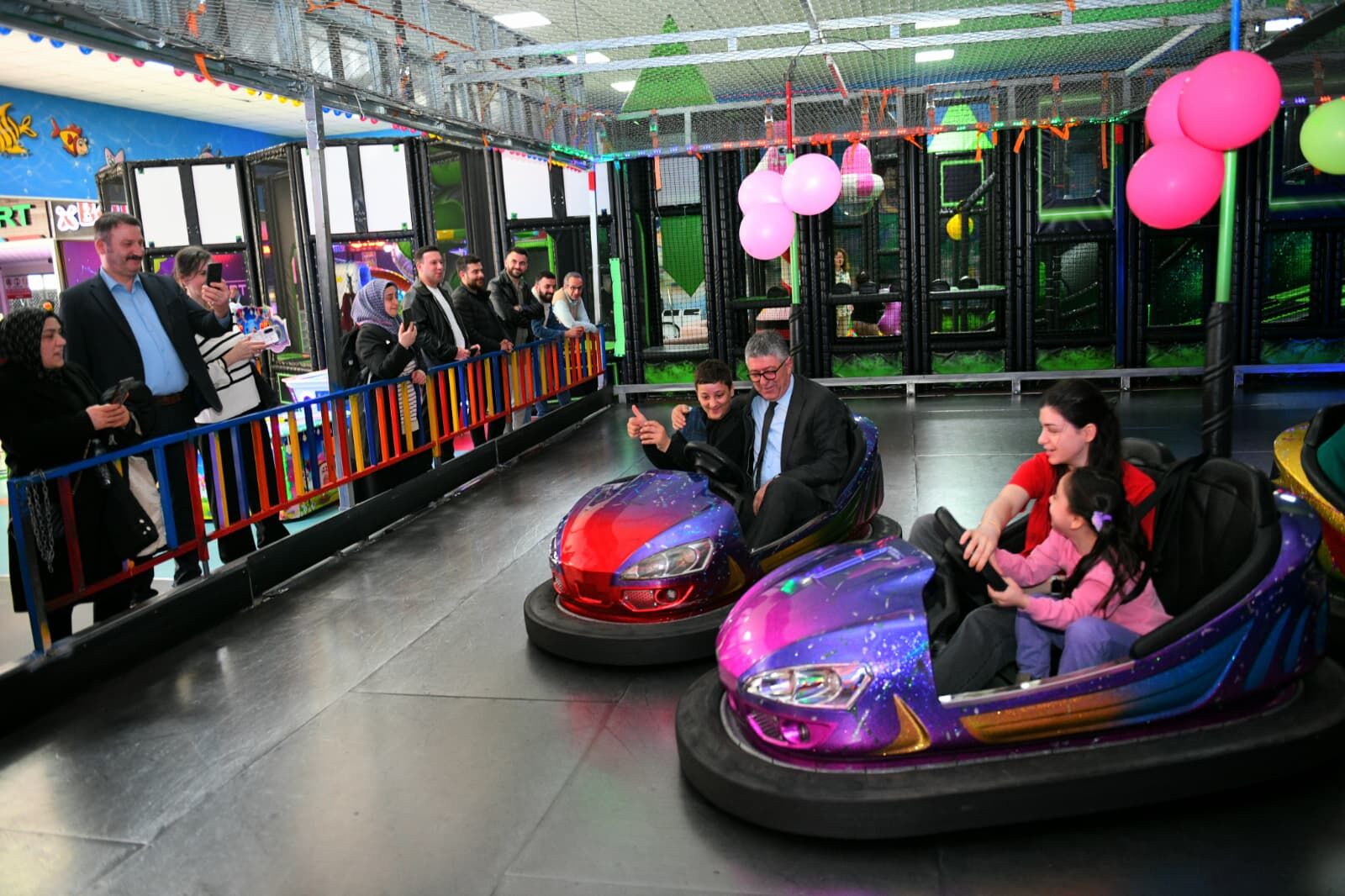 96B04E09 Bcdf 4Cee 970D F669D193Ed81