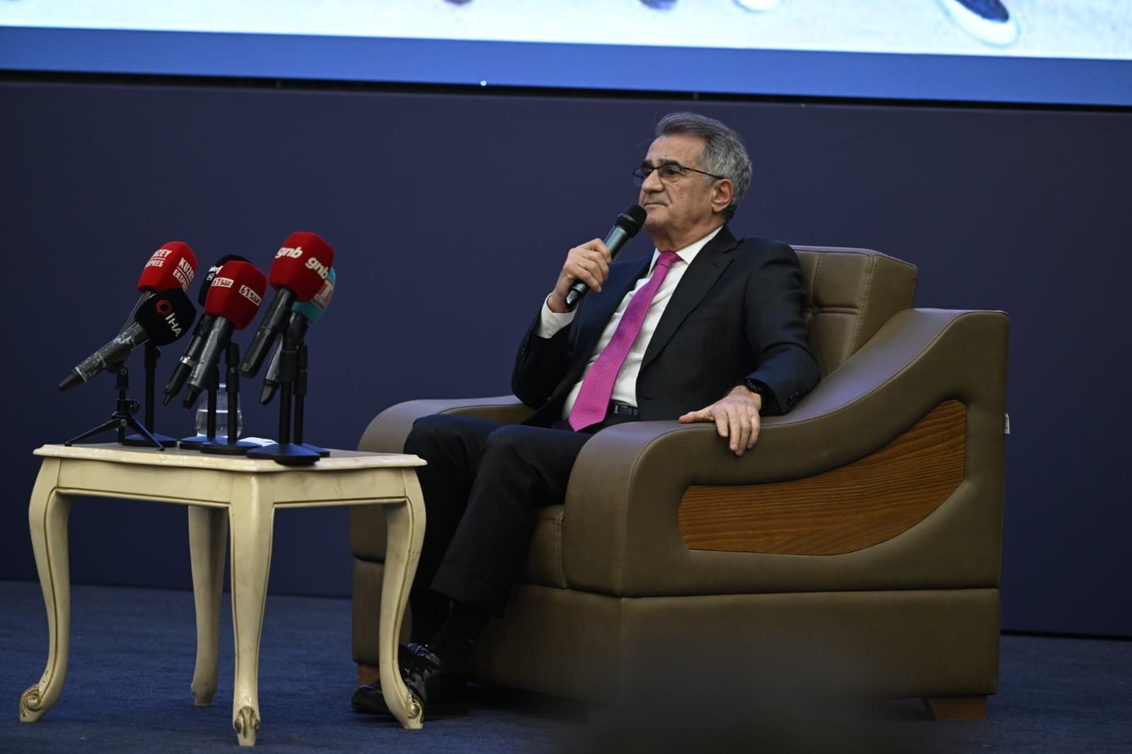 A6775405 269B 44C5 84E4 98Fbb50E0788