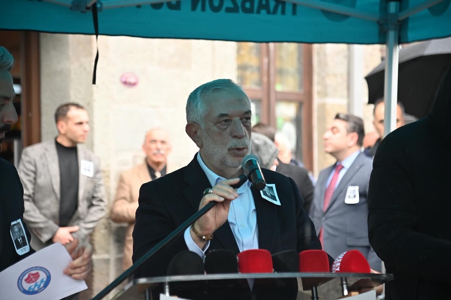 A8 E6836 F D96 D 4 B72 959 D 8 D A E4 F528028