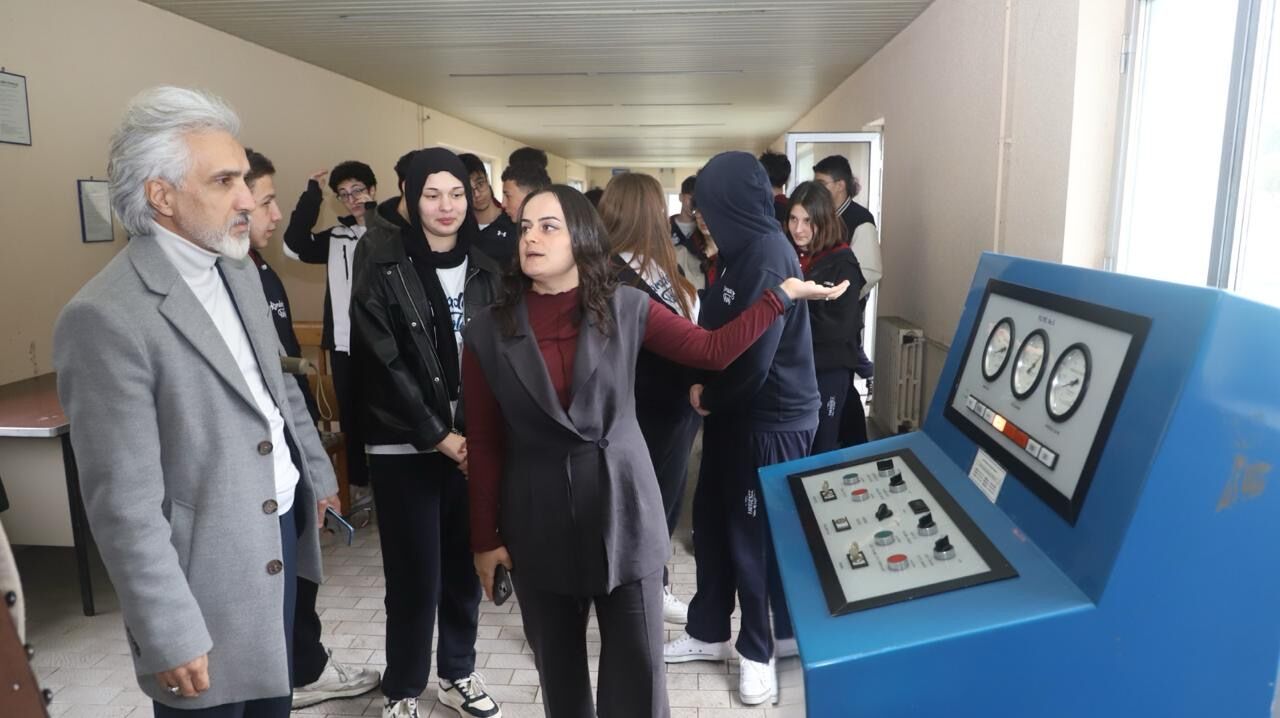 Af6E7878 Fb51 4F94 B382 4F8Ea4B2A702