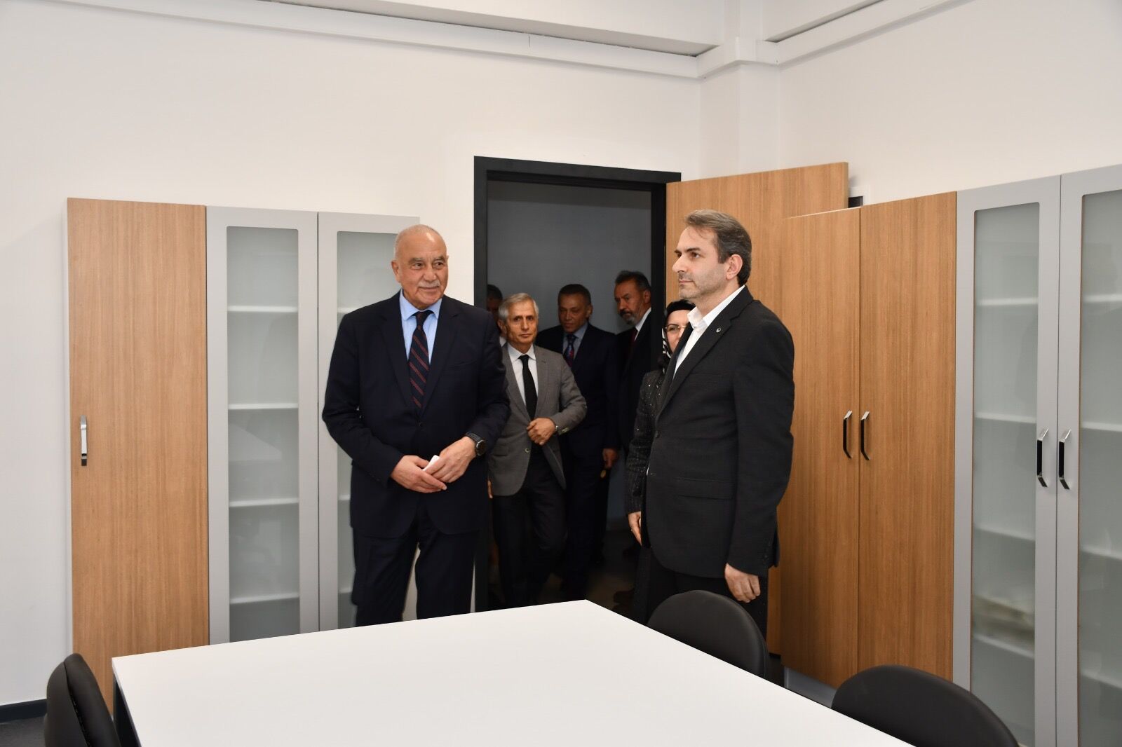 Afc6E82E 74Ba 4F3D 923B D2C1A567Fa29