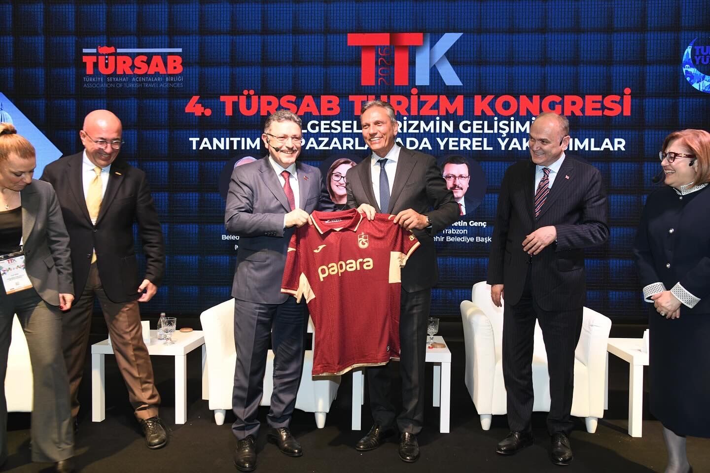 B F B C49 F C 6110 4564 B442 E8 F2 B320 F D A6