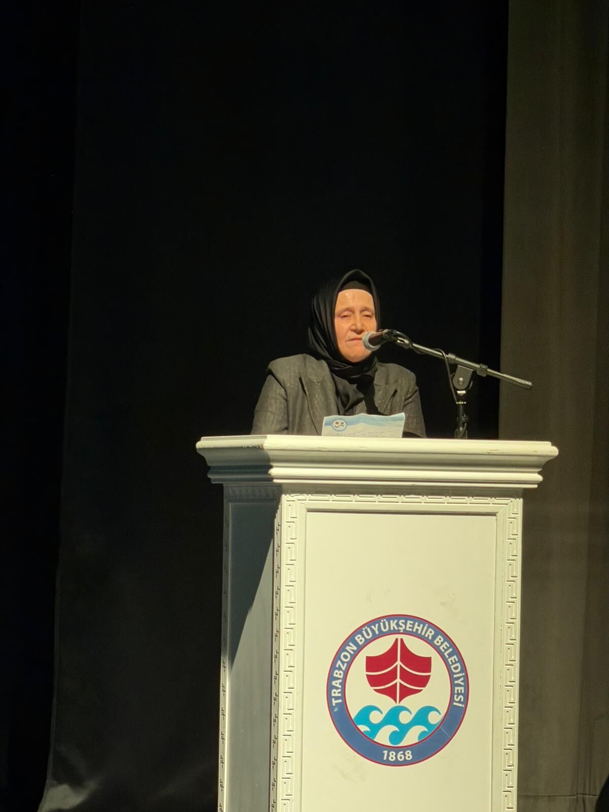 B10057Ca 9805 452C 8856 30F92253B24F