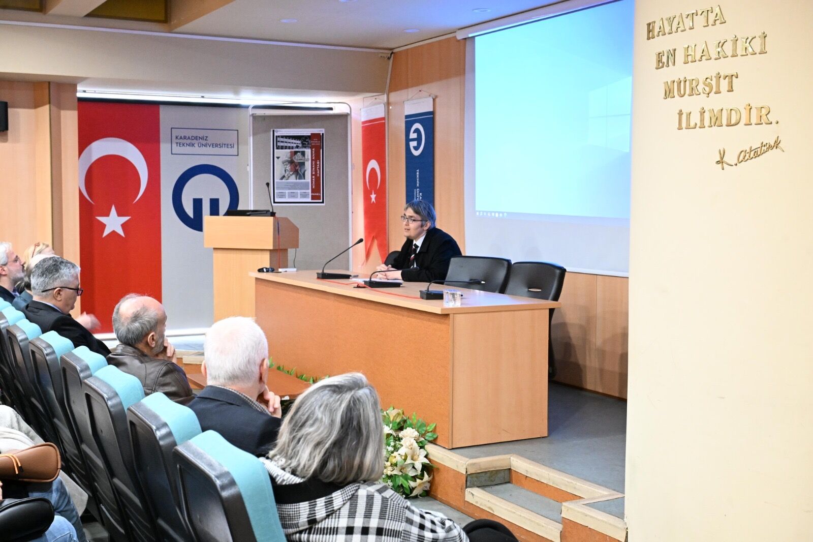 B627D1Dc 2F9C 47D1 8794 2Efe1186Caee