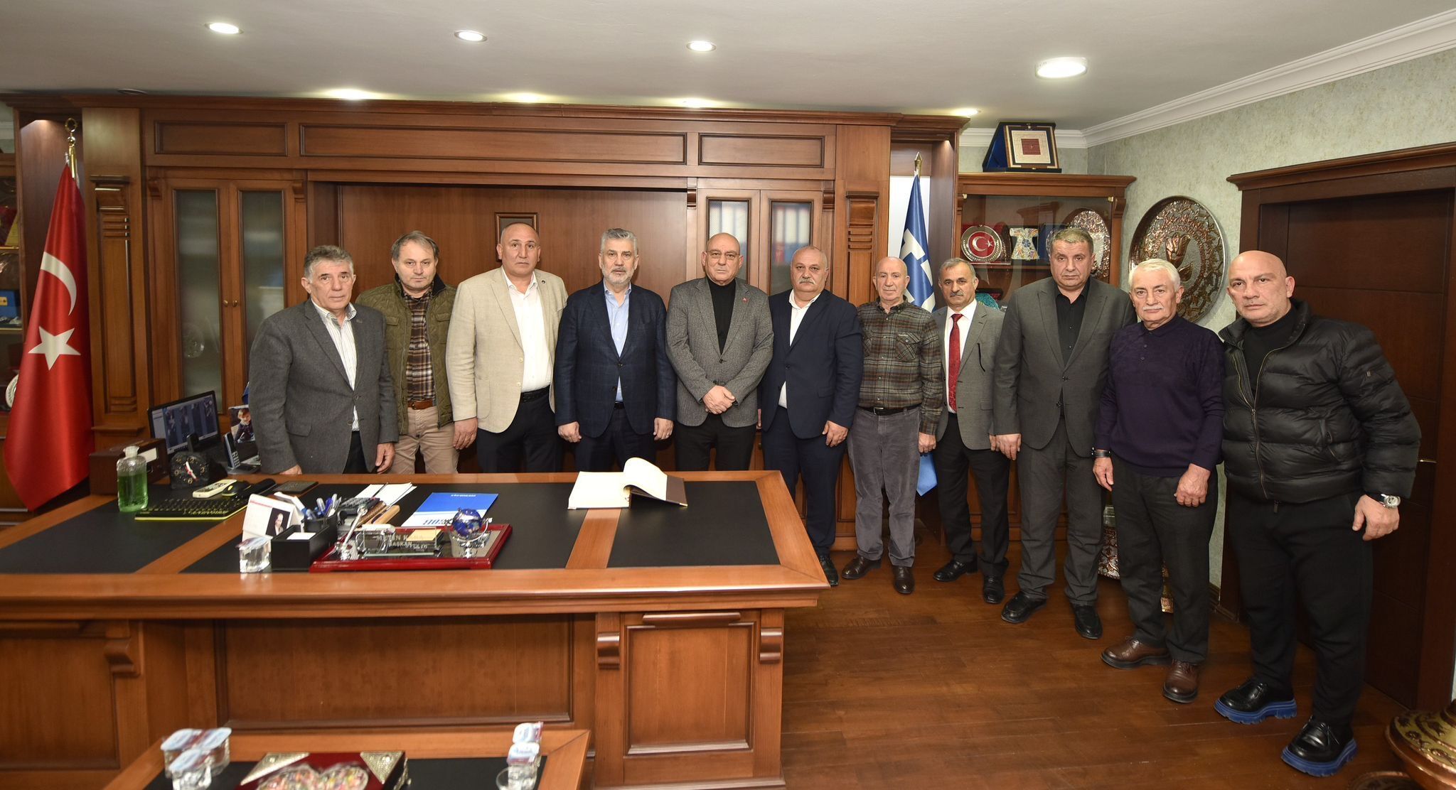 Bf616C17 Ed00 41Bd 9Bef De0E5A986Ed4