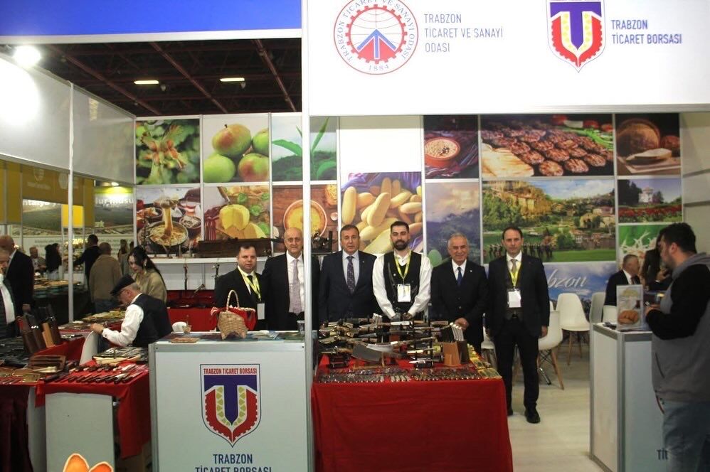 C1 C7 A A F4 2 E B8 4 F29 9 A E F B E01338107 B B