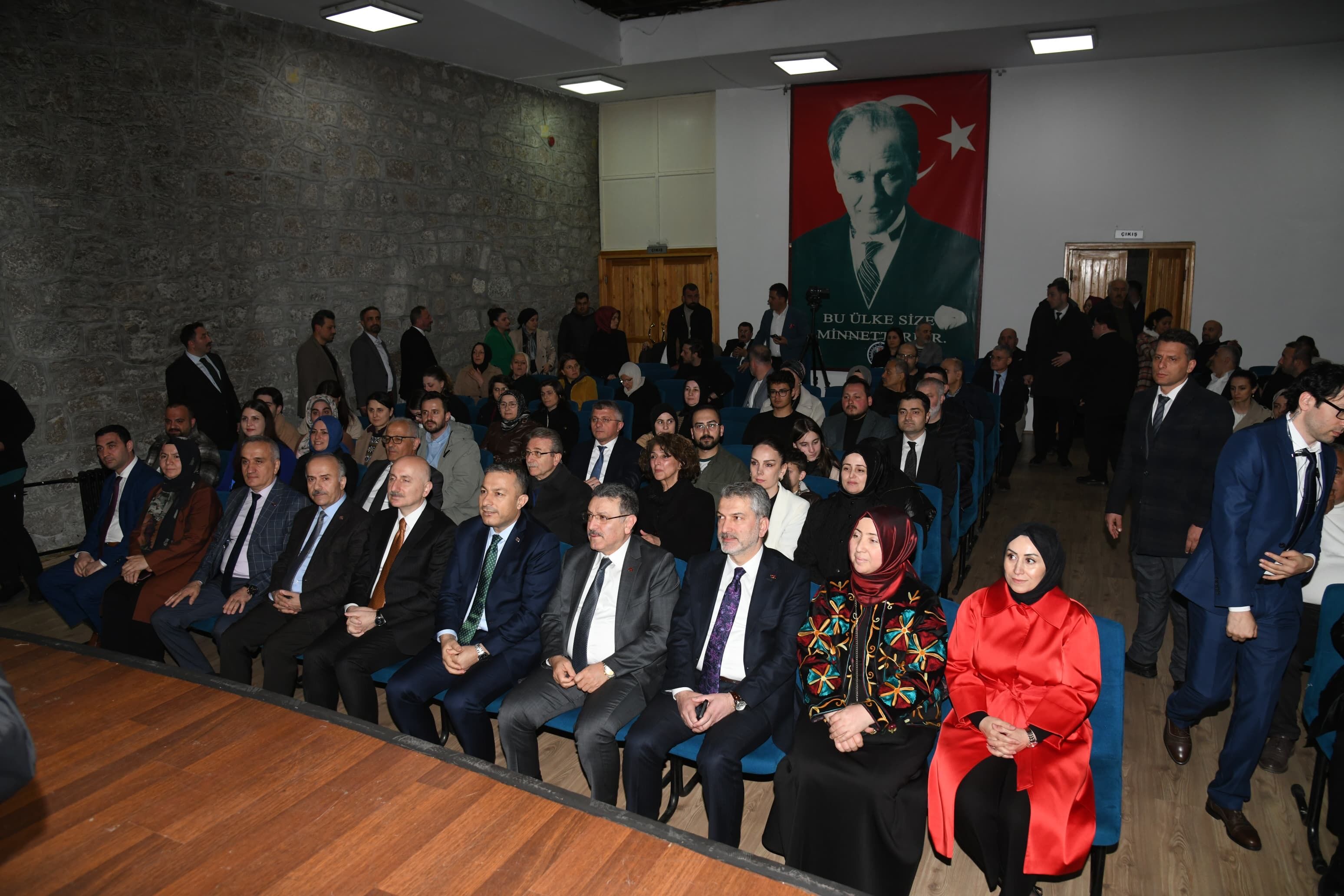 C4337415 040D 4A87 9639 5Eb859F529E3