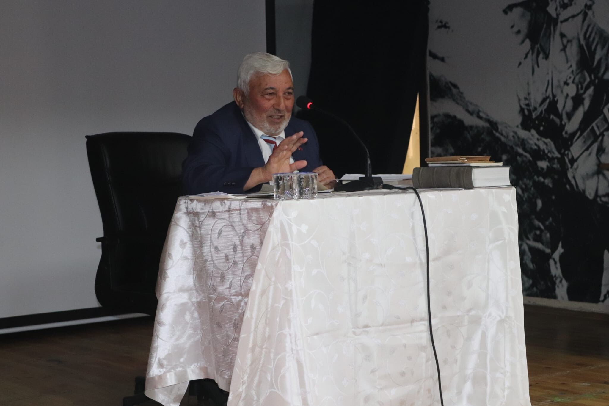 D200F959 5481 4A61 8304 C095190D056F