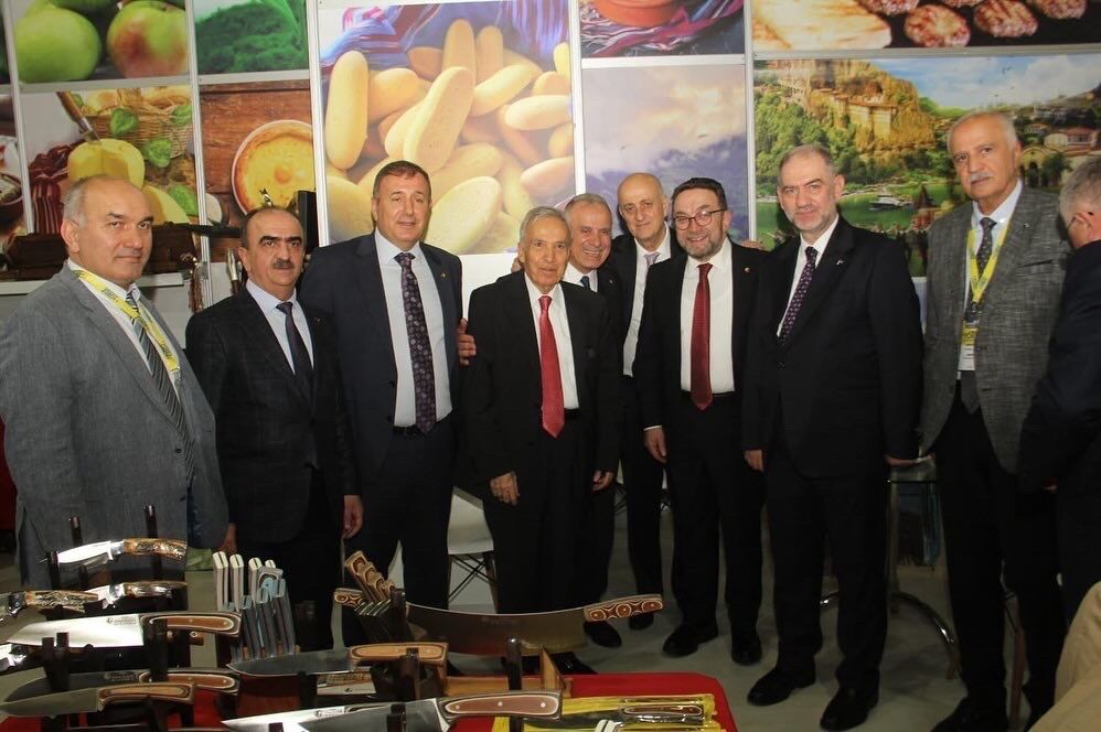 D53 B03 B A 4 A49 4584 946 A F6 C9 B680 D58 C