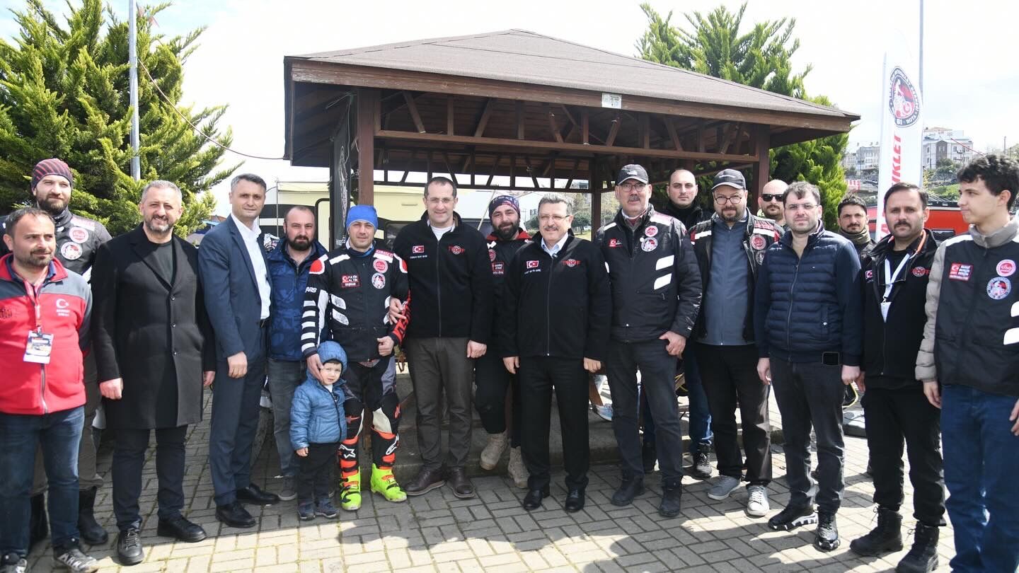 D6 F31 E8 F A D1 A 407 A 91 D9 D490 A B737975