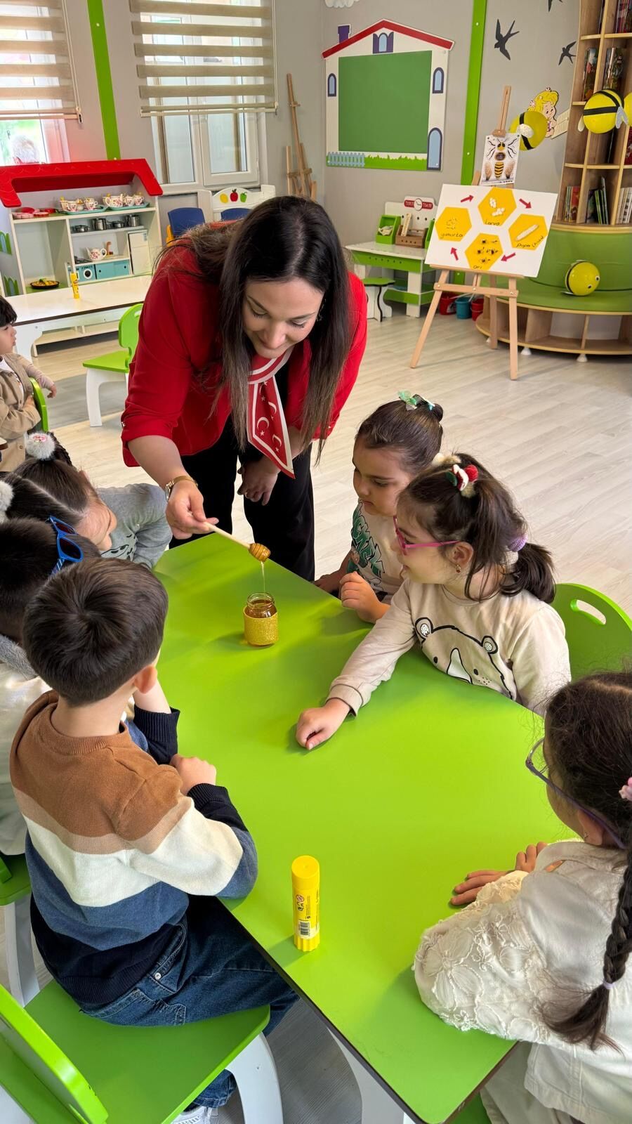 D65724Fe F0D6 4Bc3 8A4C Df5Aed31635B