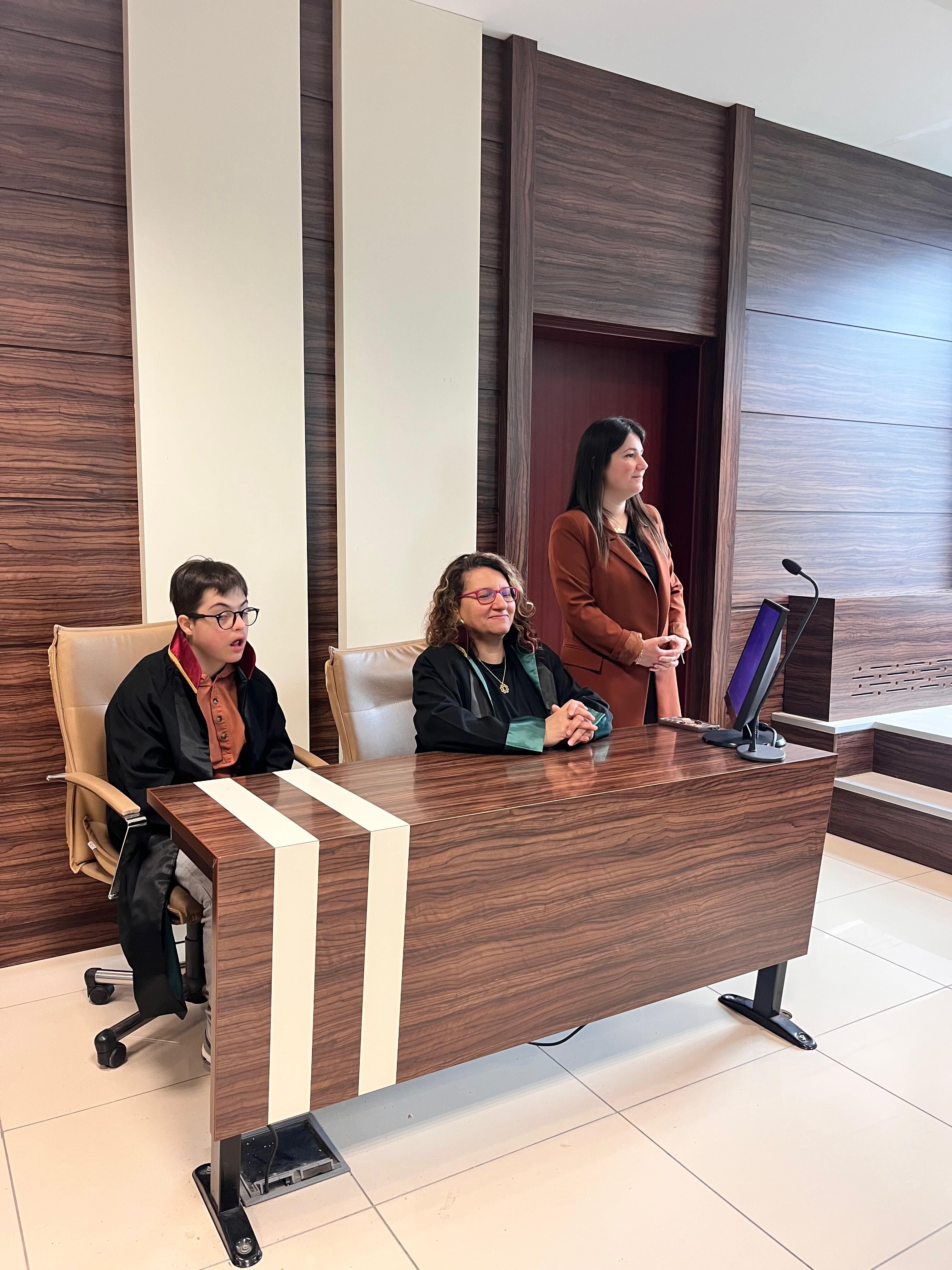 E0377Dff 0148 4C0E 8659 C0Ca4D6E7B38