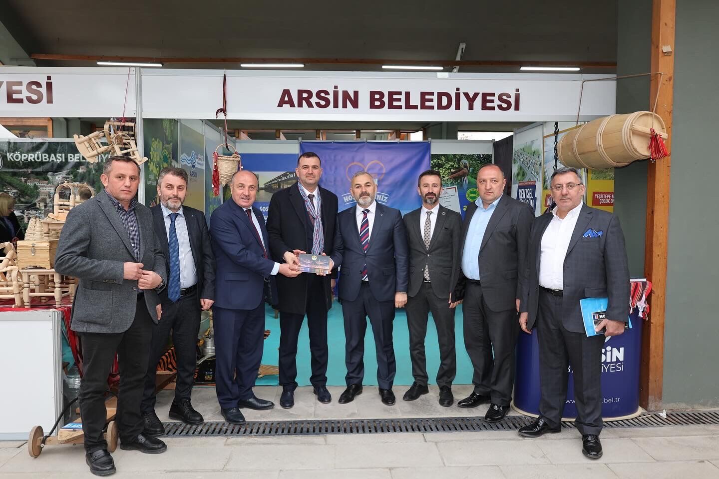 F7 E447 B8 4 B87 409 B 8922 C38 F5 B0 B A C4 A